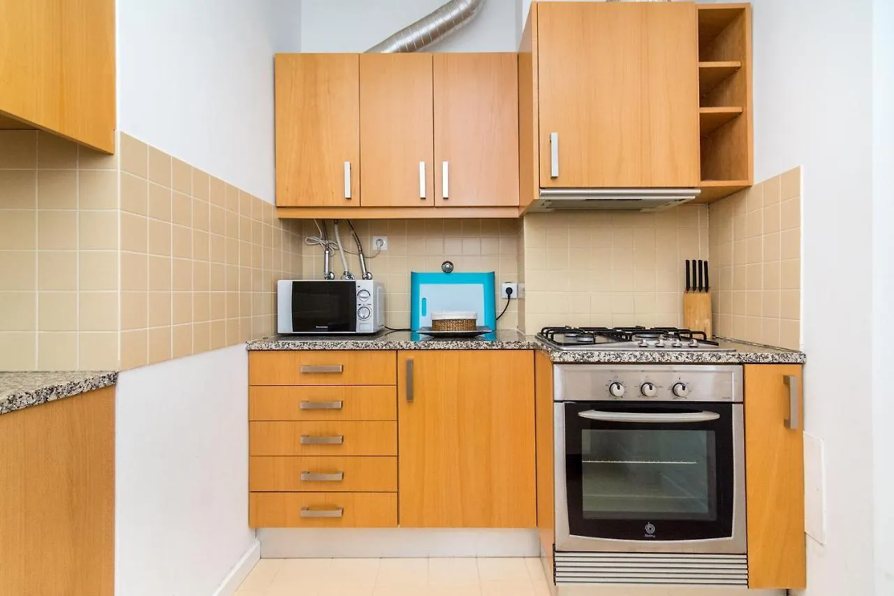 Whome Trigueiros Downtown 1-Bed W/Ac In Top Location Lisboa 0*,  Portugália